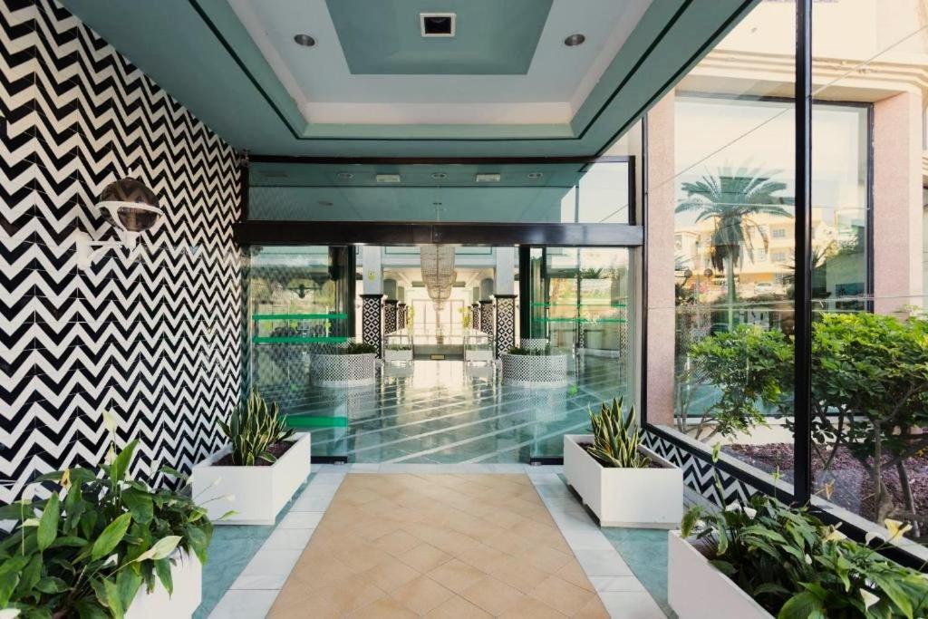 אדחה Skyline View Apartment - Free Private Parking Including & Guest Bonus מראה חיצוני תמונה