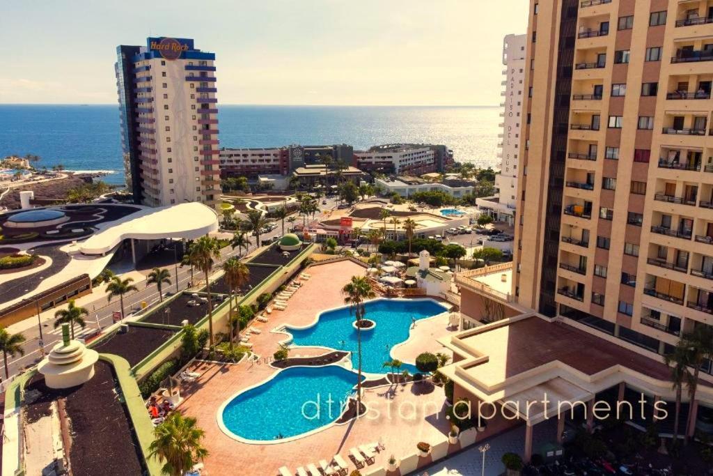 אדחה Skyline View Apartment - Free Private Parking Including & Guest Bonus מראה חיצוני תמונה